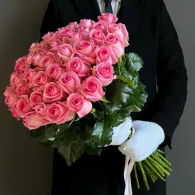 Букет из 51 розы &laquo;Лаконичность&raquo; от интернет-магазина «Розы 44» в Костроме