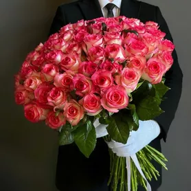 Монобукет из розовых роз &laquo;Люблю&raquo; от интернет-магазина «Розы 44» в Костроме