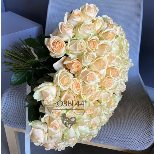 Монобукет из 101 белой розы &laquo;Вдохновение&raquo;