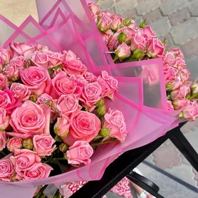 Монобукет из розовых роз &laquo;Для счастья&raquo; от интернет-магазина «Розы 44» в Костроме