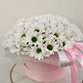 Композиция в шляпной коробке &laquo;Розовый бриз&raquo; от интернет-магазина «Розы 44» в Костроме