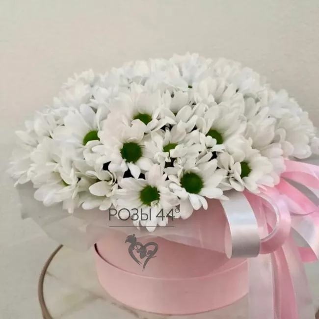 Композиция в шляпной коробке &laquo;Розовый бриз&raquo;