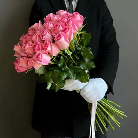 Монобукет из 31 розы &laquo;Маленькое чудо&raquo; от интернет-магазина «Розы 44» в Костроме