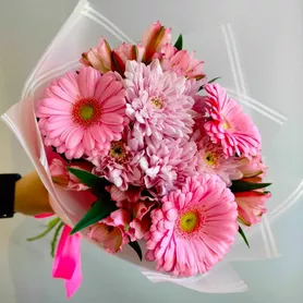 Букет &laquo;Красота&raquo; от интернет-магазина «Розы 44» в Костроме