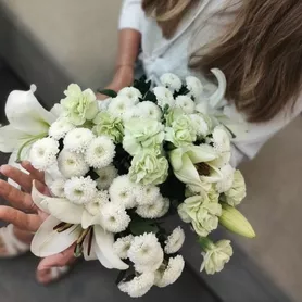 Сборный букет &laquo;Нежный букетик&raquo; от интернет-магазина «Розы 44» в Костроме