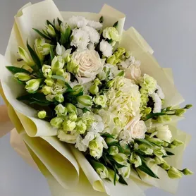 Сборный букет &laquo;Моей любимой&raquo; от интернет-магазина «Розы 44» в Костроме