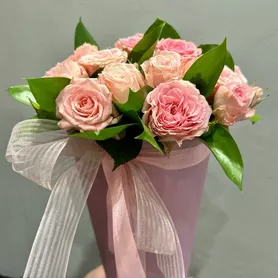 Композиция  &laquo;Розовый стаканчик&raquo; от интернет-магазина «Розы 44» в Костроме