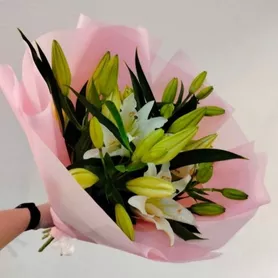 Букет из 5 лилий от интернет-магазина «Розы 44» в Костроме