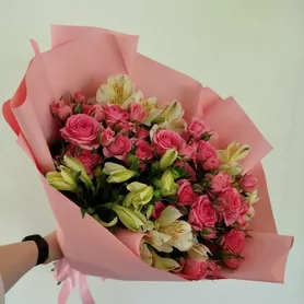 Букет &laquo;Зефир&raquo; от интернет-магазина «Розы 44» в Костроме