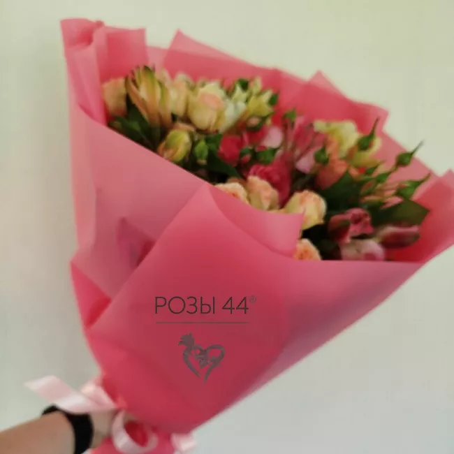 Букет &laquo;Малиновый закат&raquo; 1