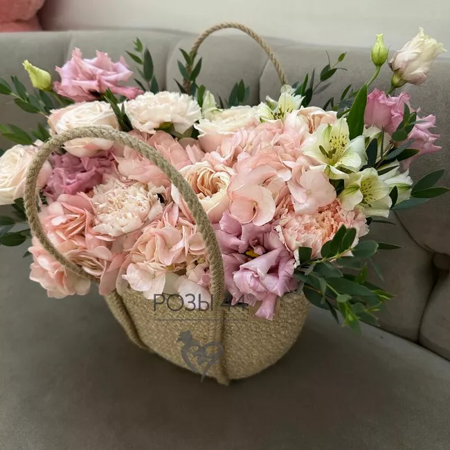 Сборная композиция с гортензией 